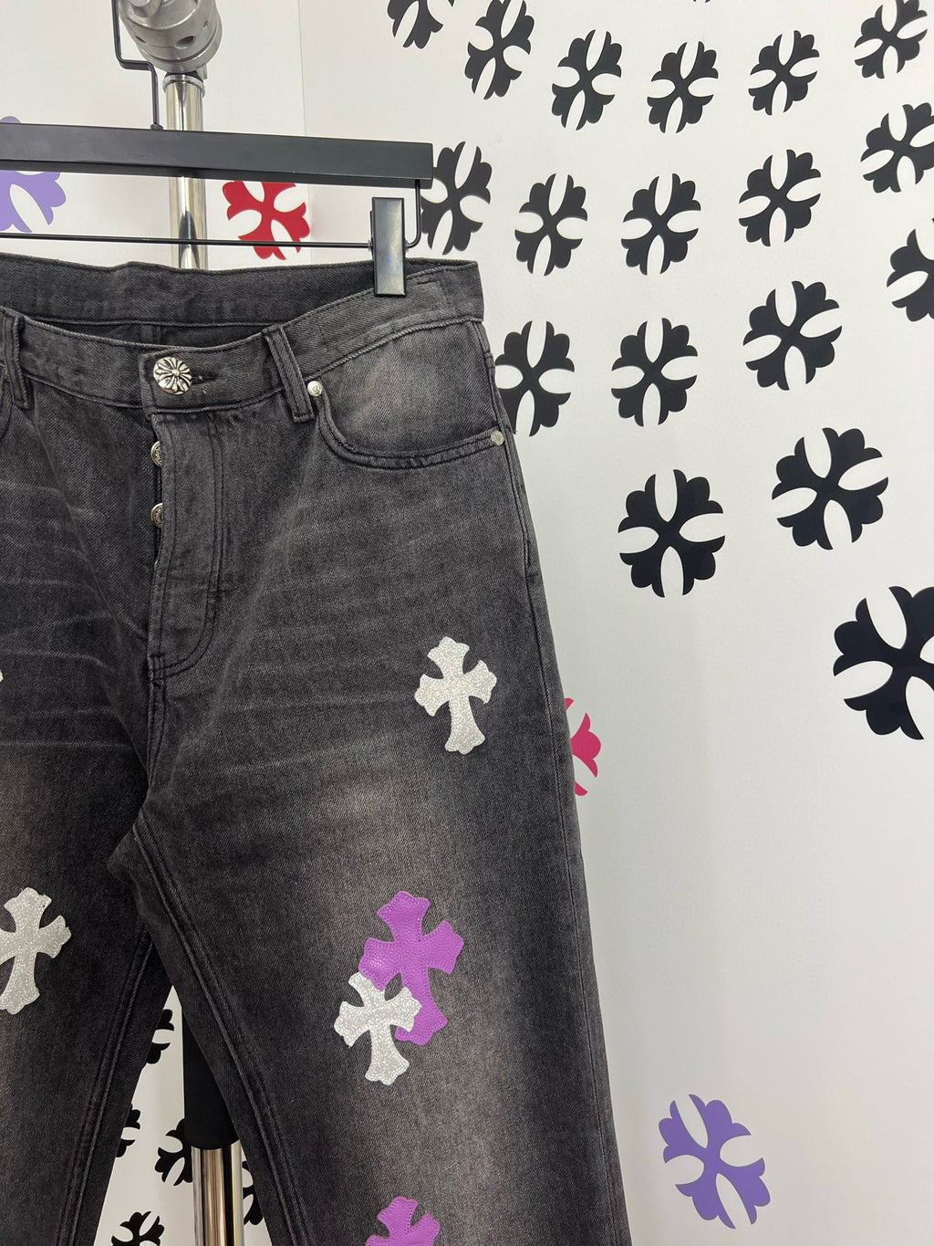 Jean Chrome noir / croix rose