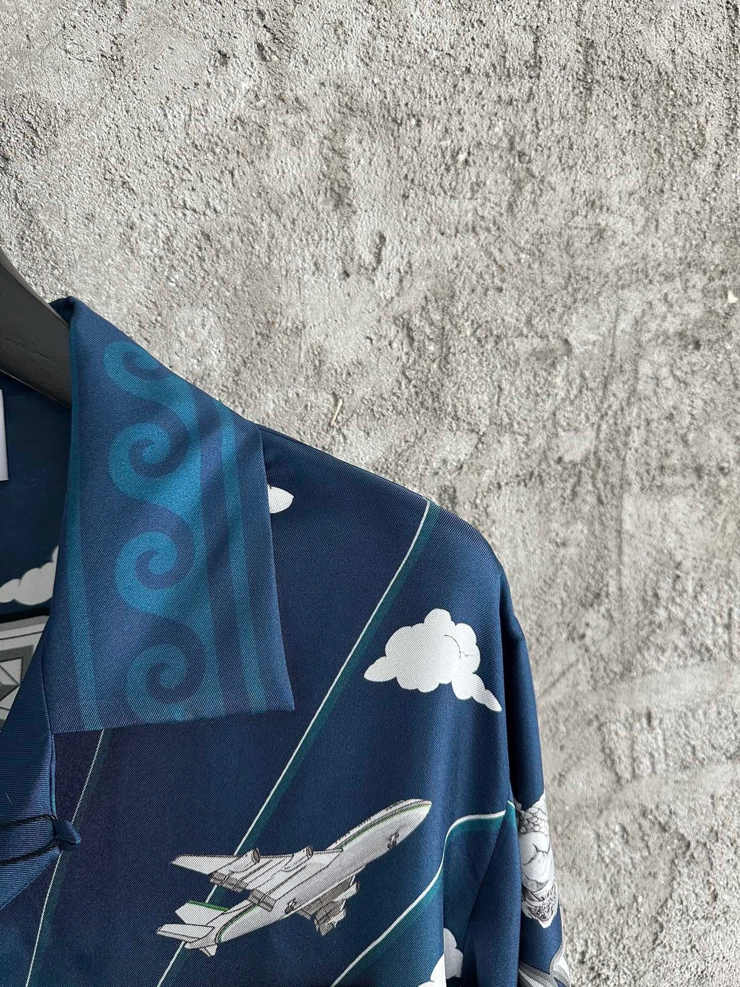 Casa B - Chemise en soie Le Temple du Sport