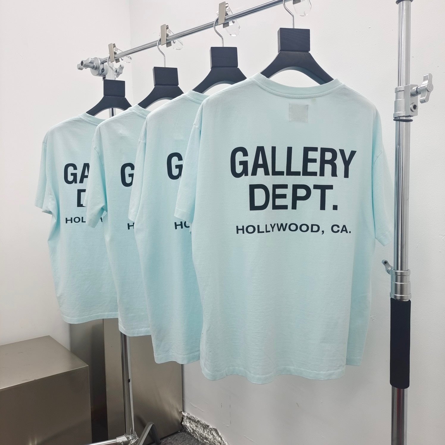 T shirt bleu ciel Gallery