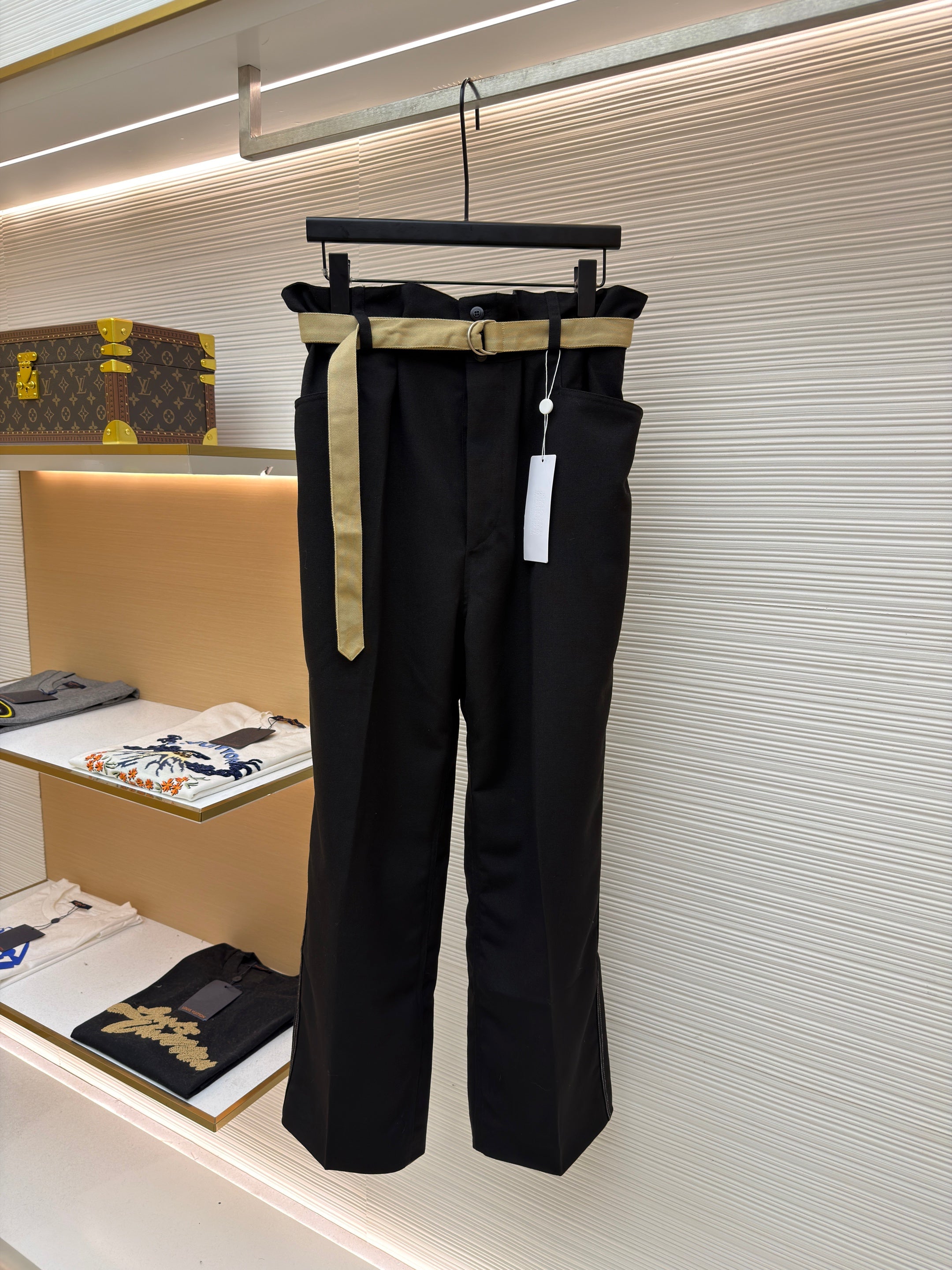 Pantalon en laine Maison Marg