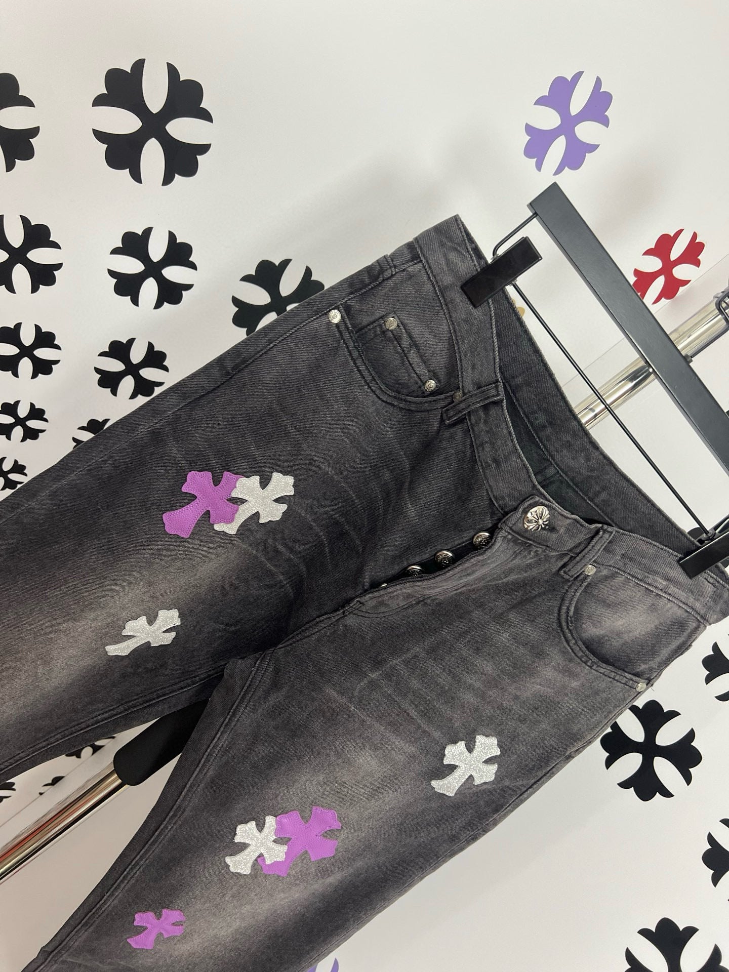 Jean Chrome noir / croix rose