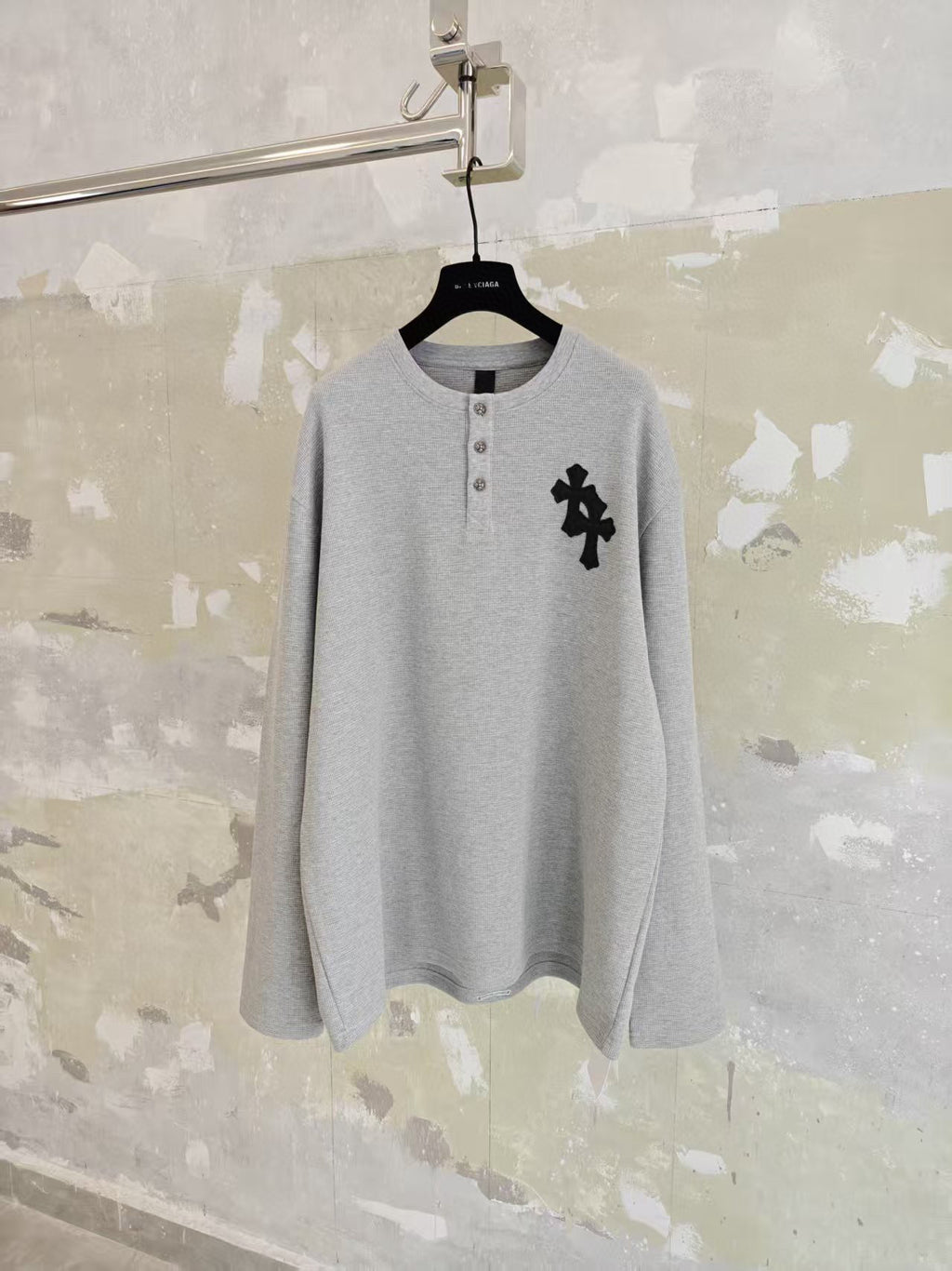 T shirt long sleeves grey