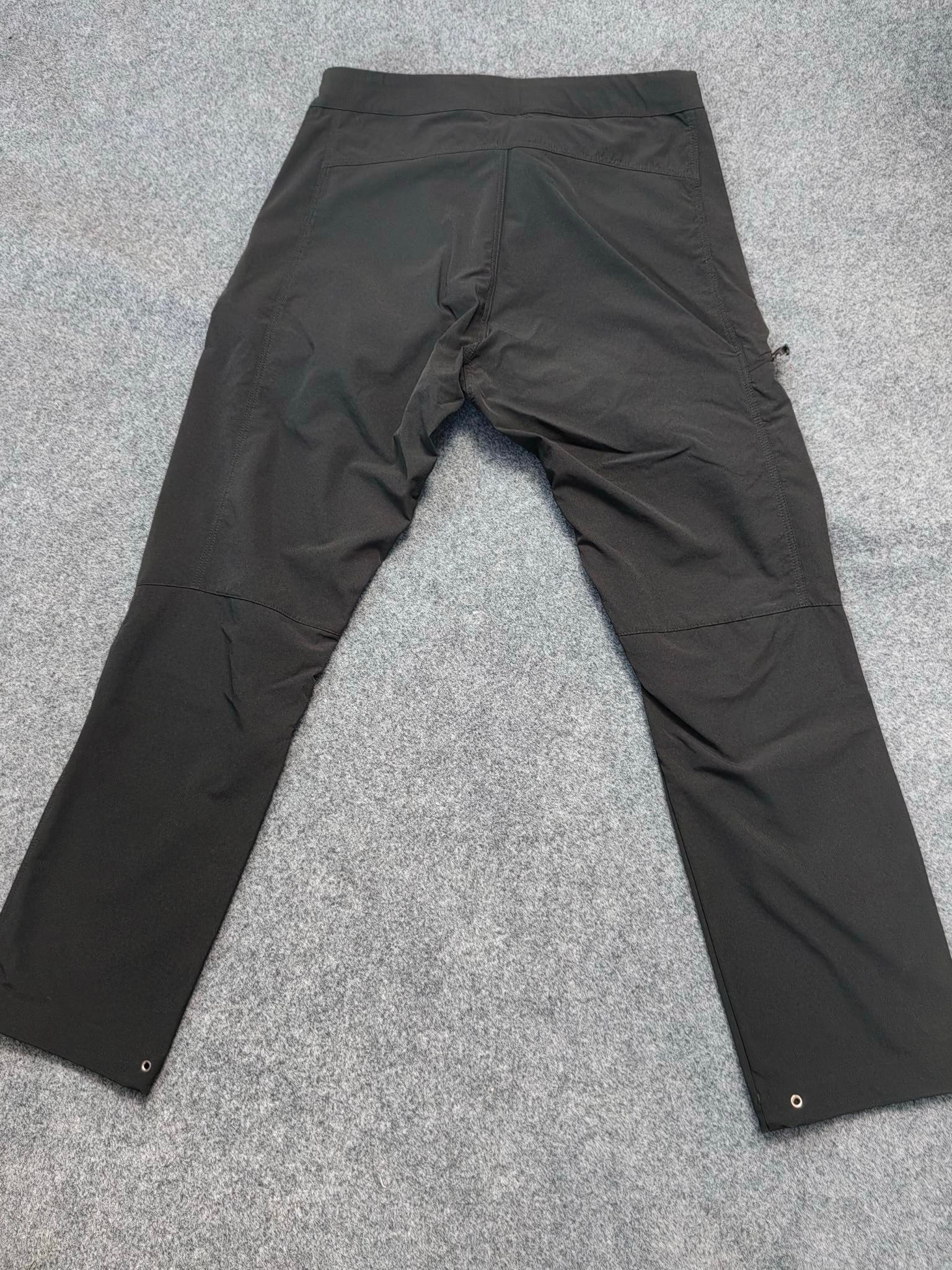 Pantalon Arc Tryx Black