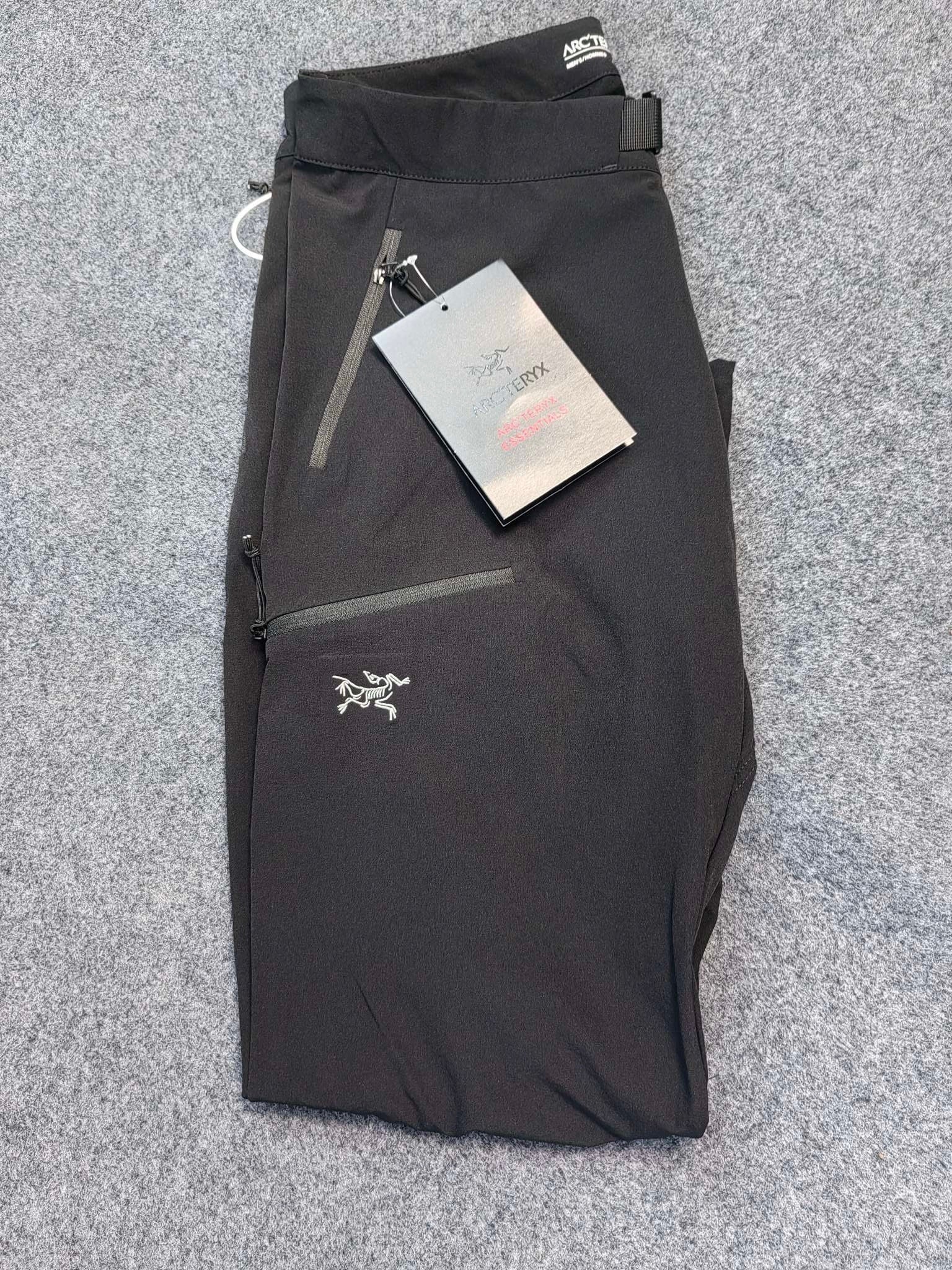 Pantalon Arc Tryx Black