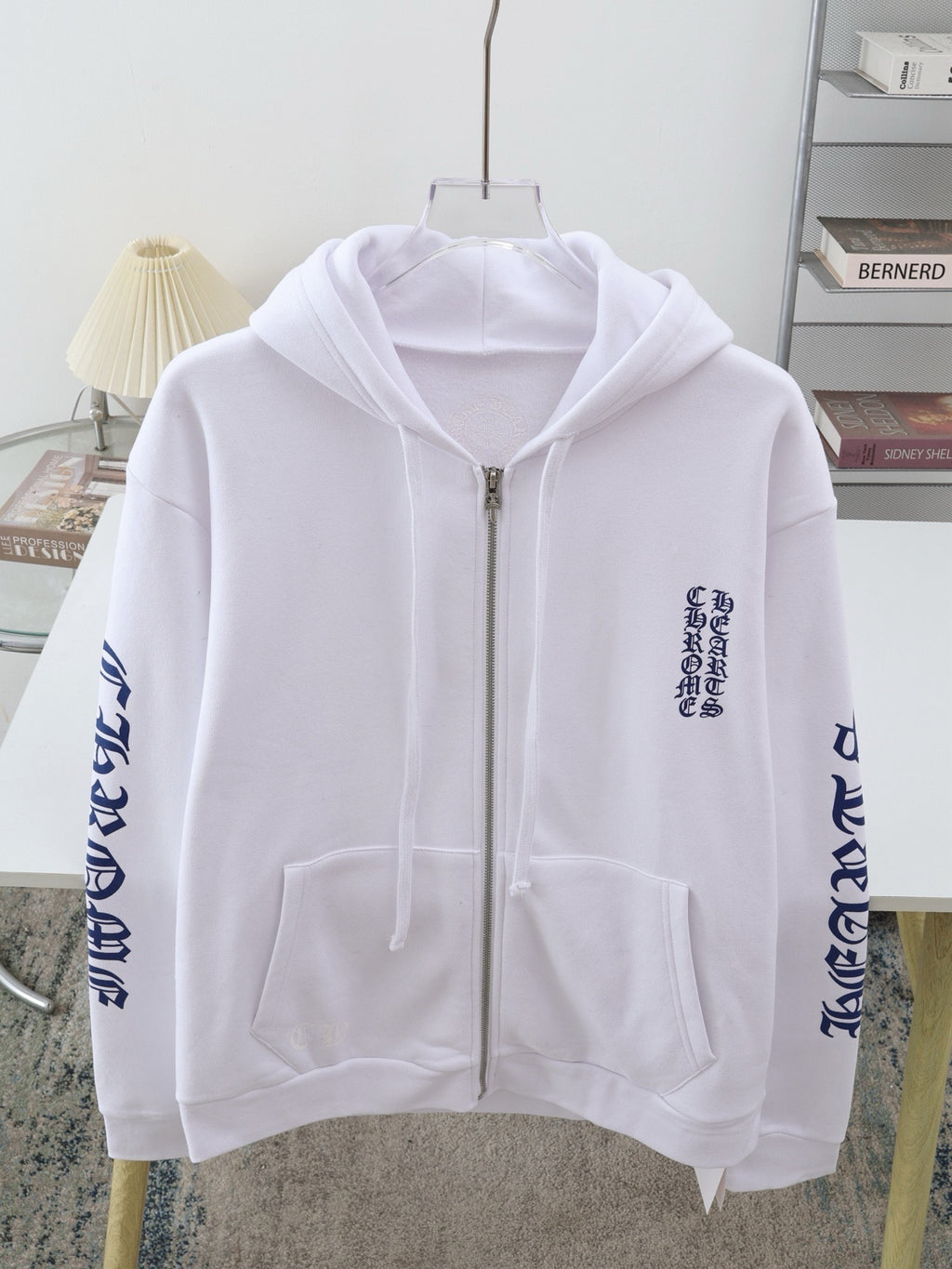 Gilet Chrome blanc Sanskrit print