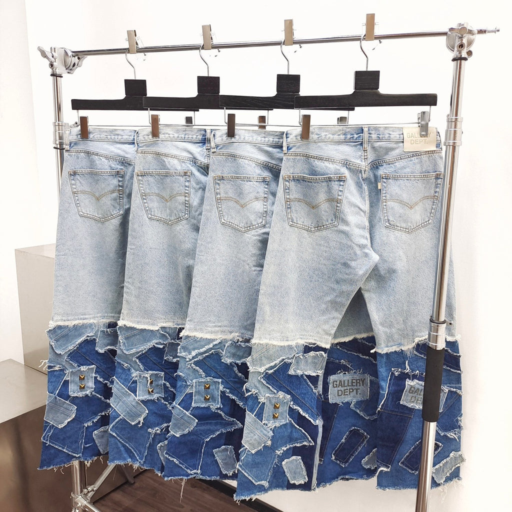 Jean Large Gallery  écusson