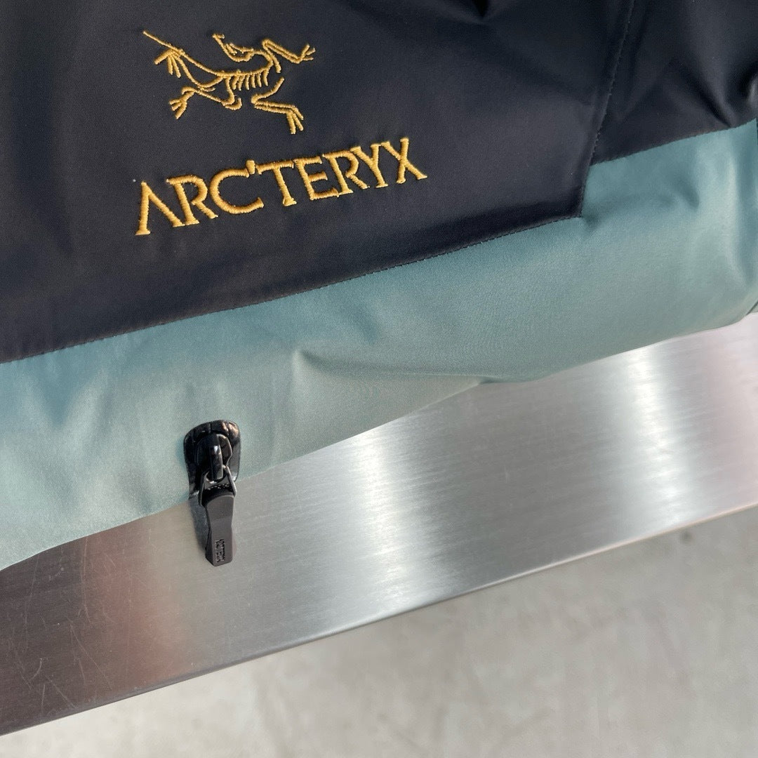 Veste  Arc tryx  Gore tx Vert noir doré