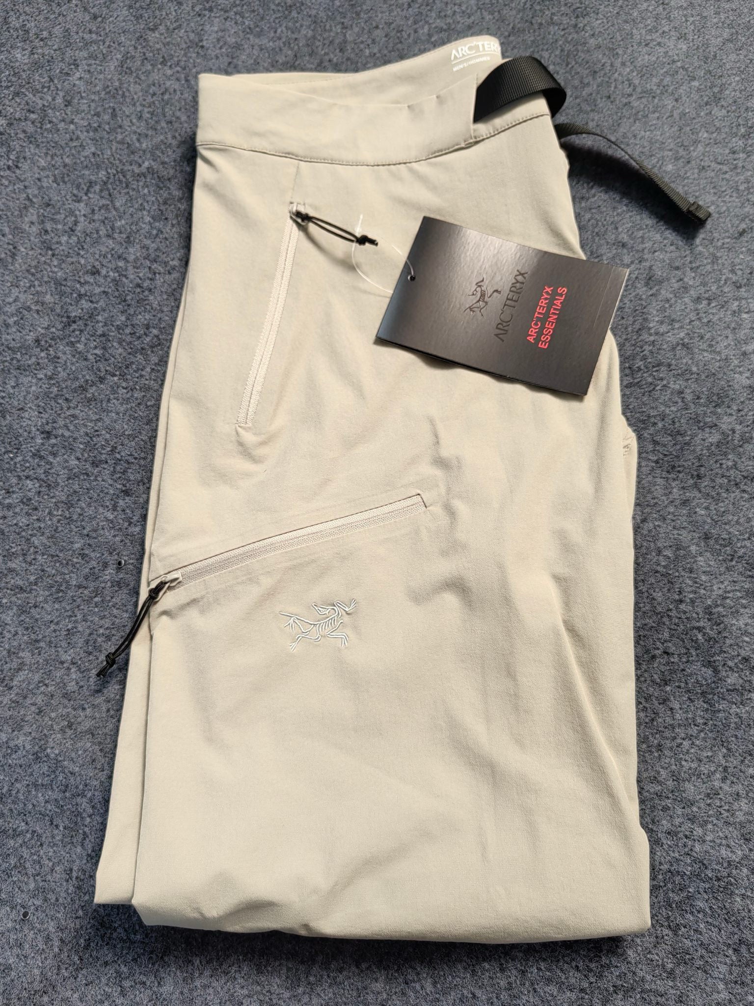 Pantalon Arc Tryx Beige