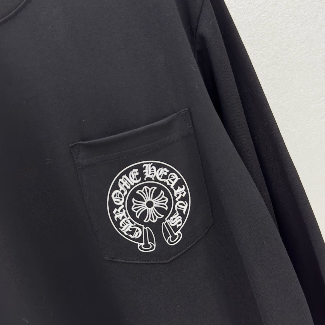 T shirt  Chrome Black Montaigne  long sleeve