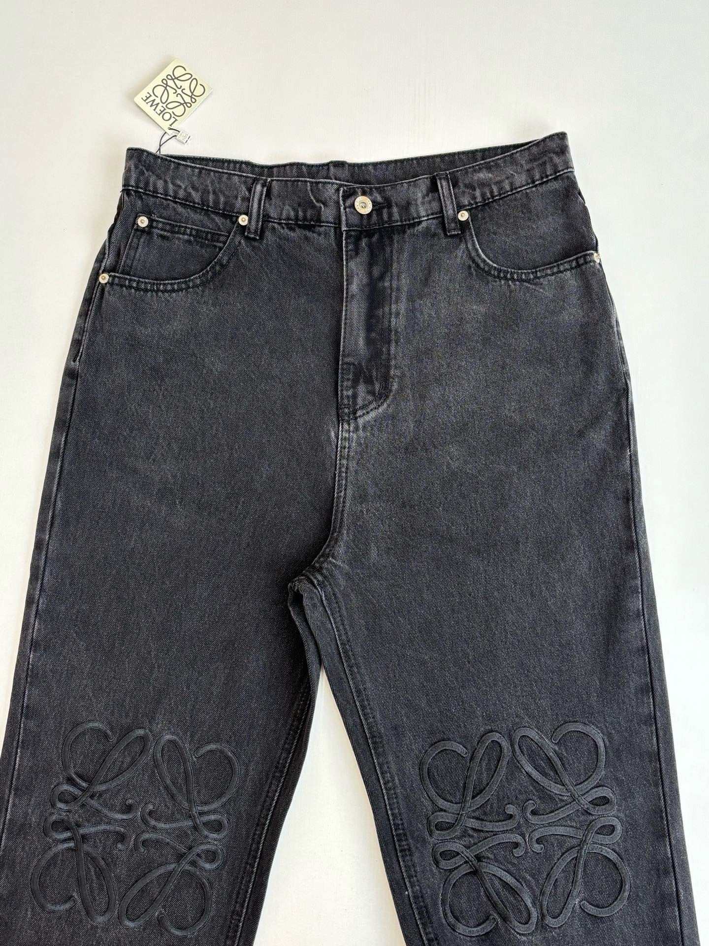 Jean Baggy anagramme black Loew